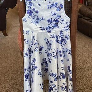 Girls dress, Kidsform, 6-7y, dark blue flowers on white satin material